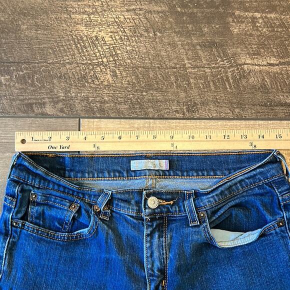 Levi's Women's 515 Boot Cut Jeans Blue Stretch Medium Wash Size 8 Short - Picture 6 of 8